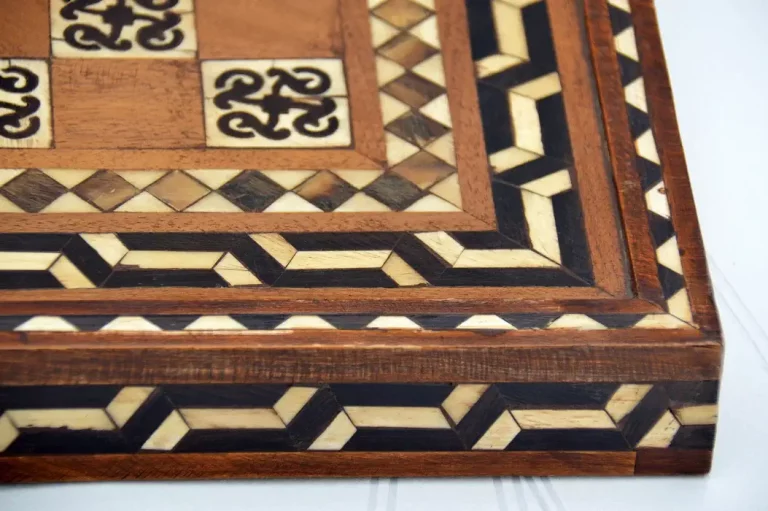 Backgammon antique ivoire côté