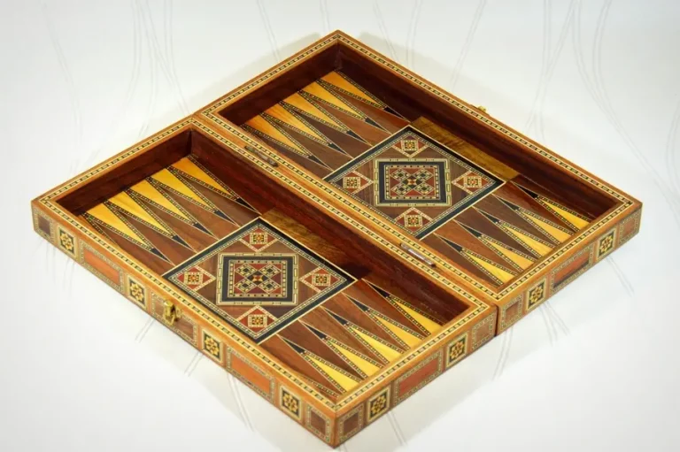 Jeux backgammon en bois ouvert - Salma